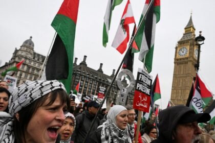 Hiljade sudjeluju u londonskom skupu protiv Plana Donalda Trumpa GAZA