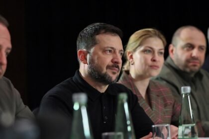 Zelenskyy susreo se sa JD Vanceom usred pregovora o pregovorima o pregovorima