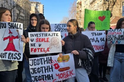 Zašto su zaključane učionice u prvoj beogradskoj gimnaziji