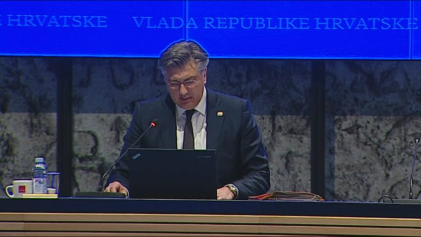 Koga je Vlada sve smijenila iza zatvorenih vrata