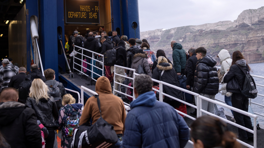 Stanovnica Santorinija: S otoka odlaze oni koji imaju gdje