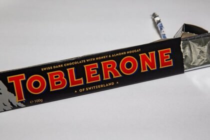 Ukida se vrsta Toblerone čokolade koja se proizvodila 56 godina