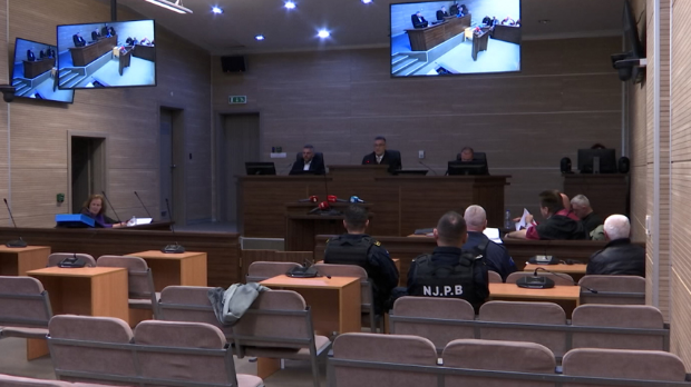 Suđenje Milosavljeviću sa istoka je kraj kraja
