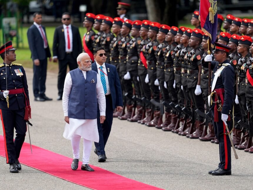 Indijanski modi posjetio Šri Lanku da obavi odbrambene i energetske veze