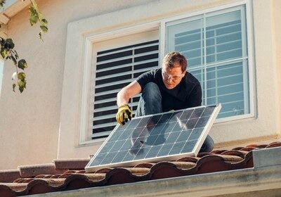Kućne solarne elektrane od početka 2026. bit će manje isplative, donosimo detalje