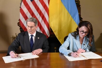 SAD i Ukrajina potpisale sporazum o ključnim mineralima nakon složenih pregovora