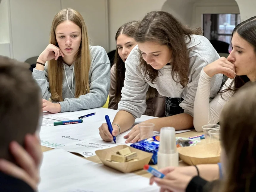 Jednoglasna odluka! Usvojen prvi Lokalni program za mlade Grada Kastva