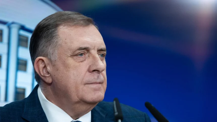 Dodik stigao u Banju Luku, Interpol nije raspisao tjeralicu