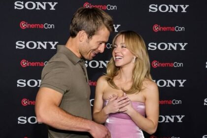 Sydney Sweeney otkazala svoju svadbu, a sada uživa u društvu glumca s kojim su je povezivali