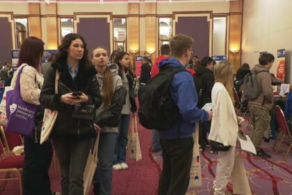Sve više mladih traži priliku za studiranje izvan granica: Jedna država posebno im je zanimljiva