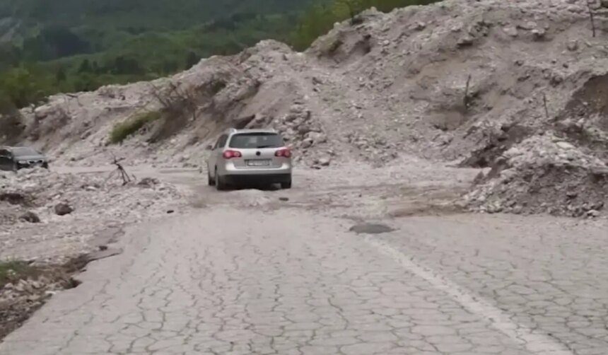 SEDAM MJESECI OD POPLAVA: poplava, zatvorena cesta na jugu BiH “zaboravljena od Boga i naroda”