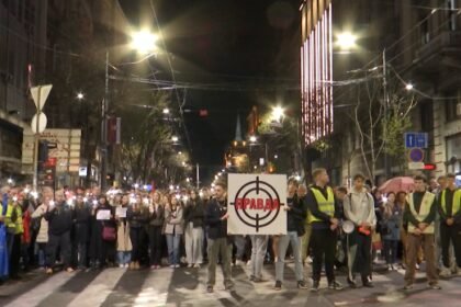 Код београдског Лондона протест “Нисмо ваше мете”, блокаде и одавање поште у више градова Србије