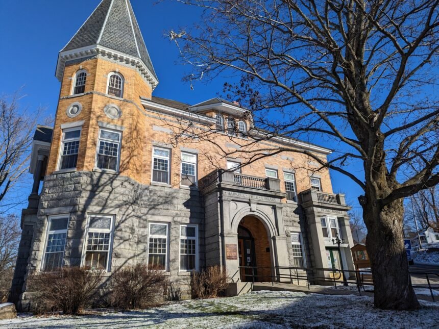 SAD blokira kanadski pristup povijesnoj biblioteci na granici Quebec-Vermont