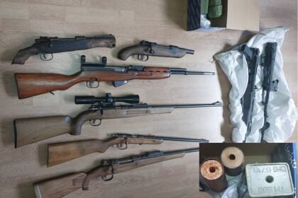 U akciji u Prijedoru oduzete automatske puške i eksplozivna sredstva
