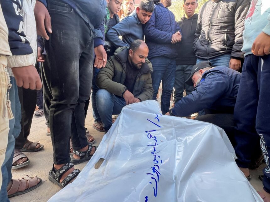 Izrael nastavlja zrake na Gazi, ubijajući 14 Palestinaca preko noći