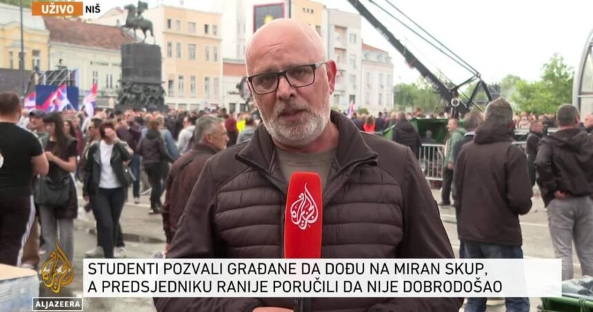 Dva skupa u centru Niša: Vučić promoviše pokret, studenti protestuju