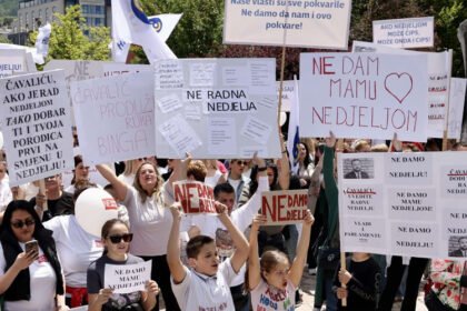 U Sarajevu protesti trgovaca zbog neradne nedjelje: “Radnici su zbunjeni najnovijim izmjenama”