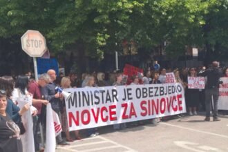 Zdravstveni radnici HNK na ulicama Mostara: Vladi upućeno posljednje upozorenje
