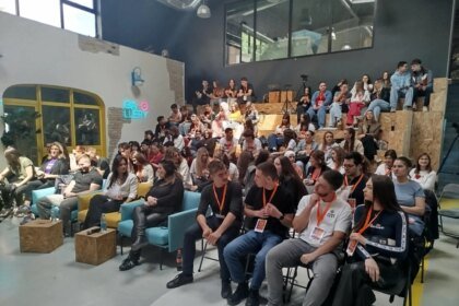 PITCHuj i PRIČAJ: Mladi u inovacijama za ravnopravnije društvo