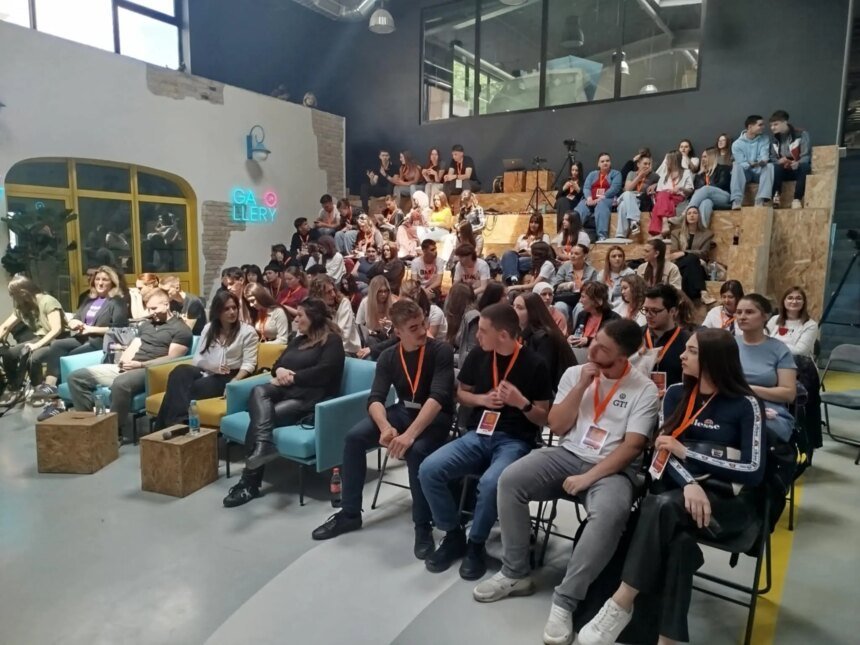 PITCHuj i PRIČAJ: Mladi u inovacijama za ravnopravnije društvo