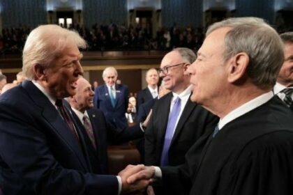 Rijetka pojava u SAD-u! Oglasio se prvi čovjek Vrhovnog suda, Trumpu poslao oštru poruku