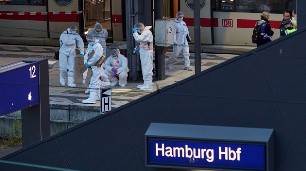 Napad nožem u Hamburgu, 17 ranjeno
