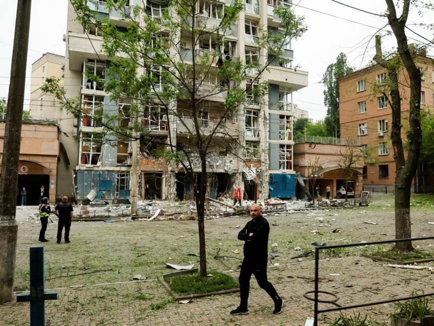 Ukrajina pod ruskim raketom, drone napada za drugu noć, ubijeno 12