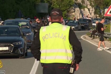 Blokada saobraćajnica: Način borbe za prava građana Crne Gore