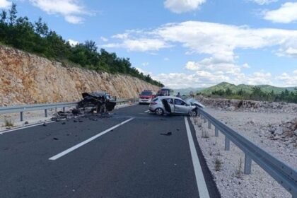 TEŠKA SAOBRAĆAJNA NESREĆA KOD STOCA: Jedna osoba poginula, pet povrijeđeno
