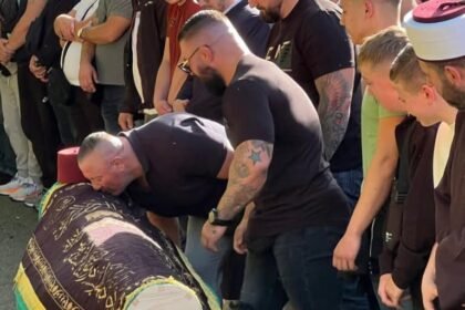 Klanjana dženaza Benjaminu Spahoviću koji je život izgubio u saobraćajnoj nesreći na Skenderiji
