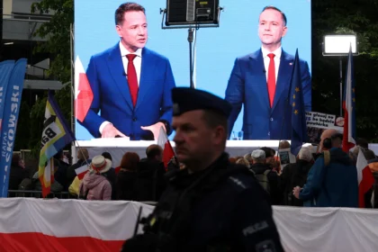 Veliki politički skupovi u Varšavi, tjedan uoči 2. kruga predsjedničkih izbora