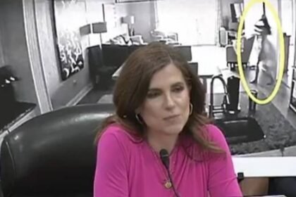 Kongresnica je objavila golu fotografiju pa optužila bivšeg zaručnika: ‘On je silovatelj’
