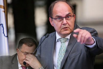 Christian Schmidt nazvao SNSD vrtićem
