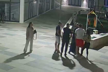 Trebinje: Na đakona Branislava Rajkovića nasrnulo nekoliko muškaraca i žena