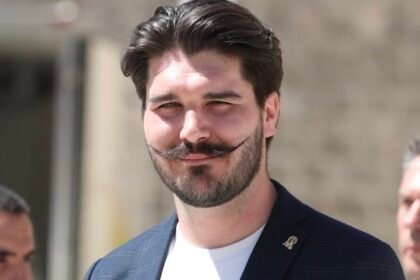 Sve je u rukama Franka Kelama. Naši izvori kažu: ‘Puljak je sam sebi ispilao granu na kojoj sidi’