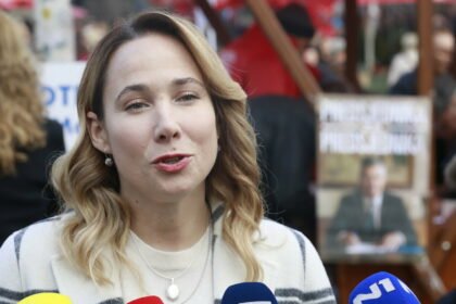 Tko je Marija Selak Raspudić? Doktorica znanosti i žestoka kritičarka vladajućih