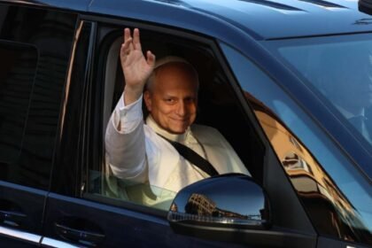 Pope Lav XIV prvi je lijevi Vatikan i iznenadio vjernike u malom talijanskom gradu