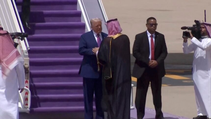 Američki predsjednik Donald Trump sleti u Saudijsku Arabiju u službenoj posjeti