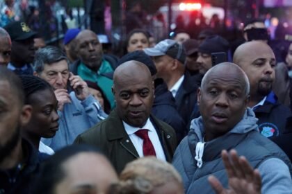Gradonačelnik Newark negira prekršaj u američkom imigracijskom centru nakon hapšenja