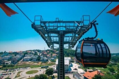 KAD STANE ZAGREBAČKA ŽIČARA: Putnici su u gondolama bili zarobljeni 45 minuta, a ZET je objavio da se dogodio manji tehnički kvar