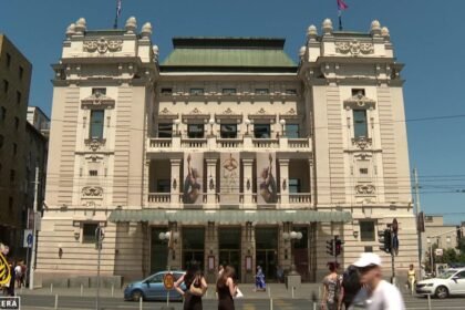 Osnivač ‘Belih orlova’ na čelu UO Narodnog pozorišta, uposleni zaprepašteni