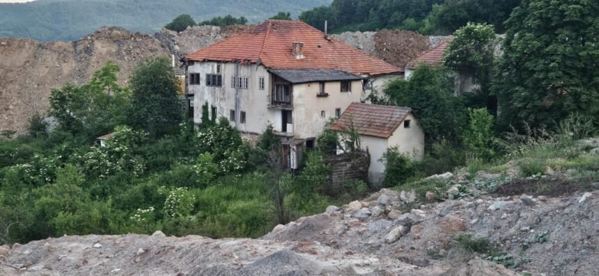 Nacionalni spomenik godinama propada u čekanju na novu lokaciju