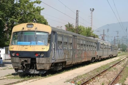 Dijete teško povrijeđeno nakon strujnog udara na željezničkoj stanici u Zenici
