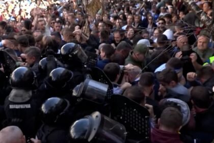 Konfiskacija mišljenja o sukobu ispred DIF-a u Novom Sadu