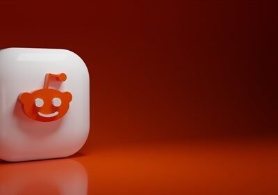 Reddit ugraduje AI odgovore u glavnu tražilicu nakon uspješnog beta testiranja