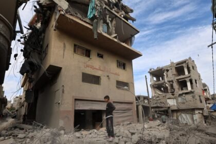 Izrael je izveo “live-streamied genocid” u Gazi, kaže Amnesty