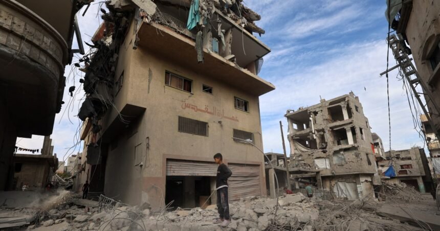 Izrael je izveo “live-streamied genocid” u Gazi, kaže Amnesty