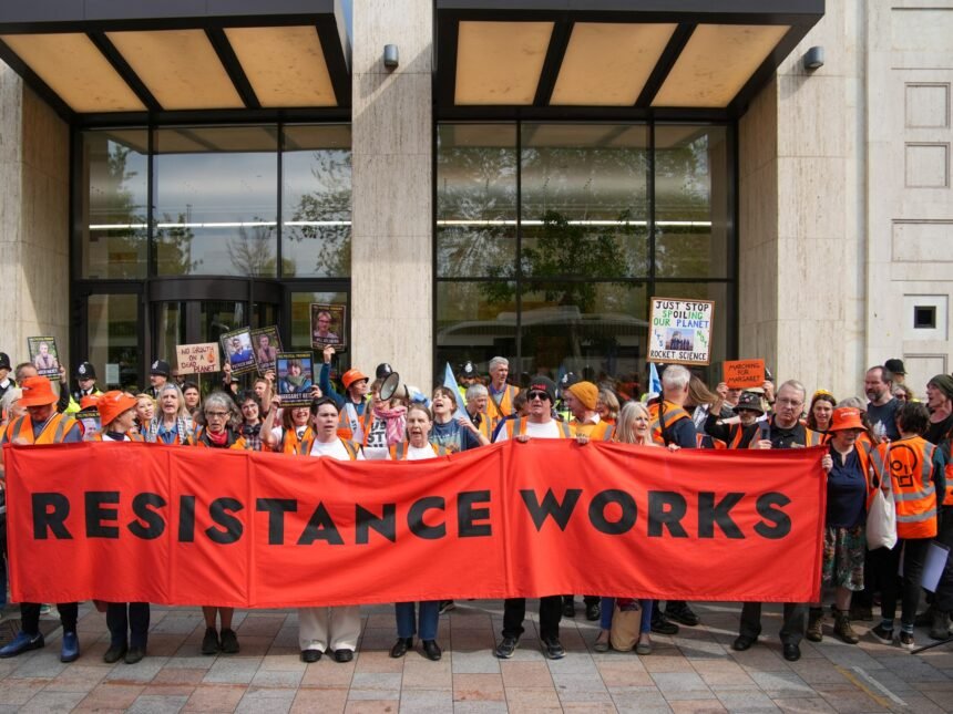 UK AKTIVIST GRUPA Samo zaustavljanje ulja drži zadnje klimatske proteste