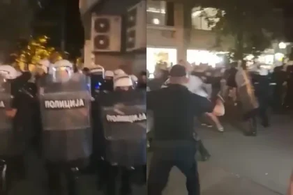 Specijalci tukli građani po Beogradu