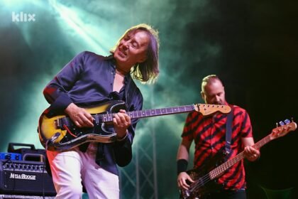 Treća večer Live Stagea bila je rezervisana za rock muziku: Hitovi Divljih jagoda odzvanjali su na Metalcu